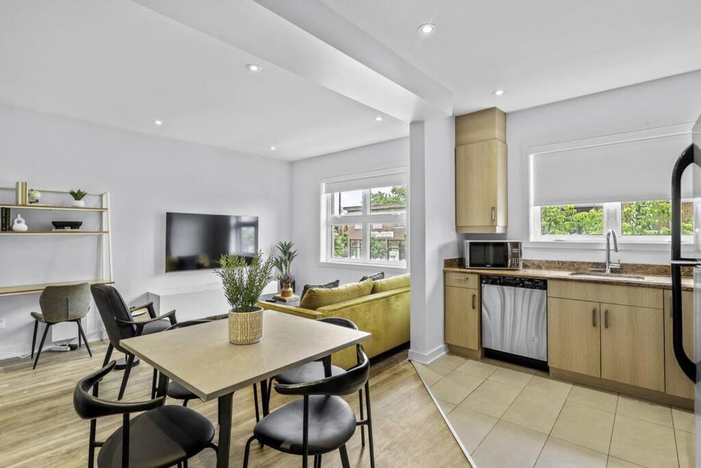 Stylish 2 Bedroom Haven By Jean Talon Market 蒙特利尔 外观 照片